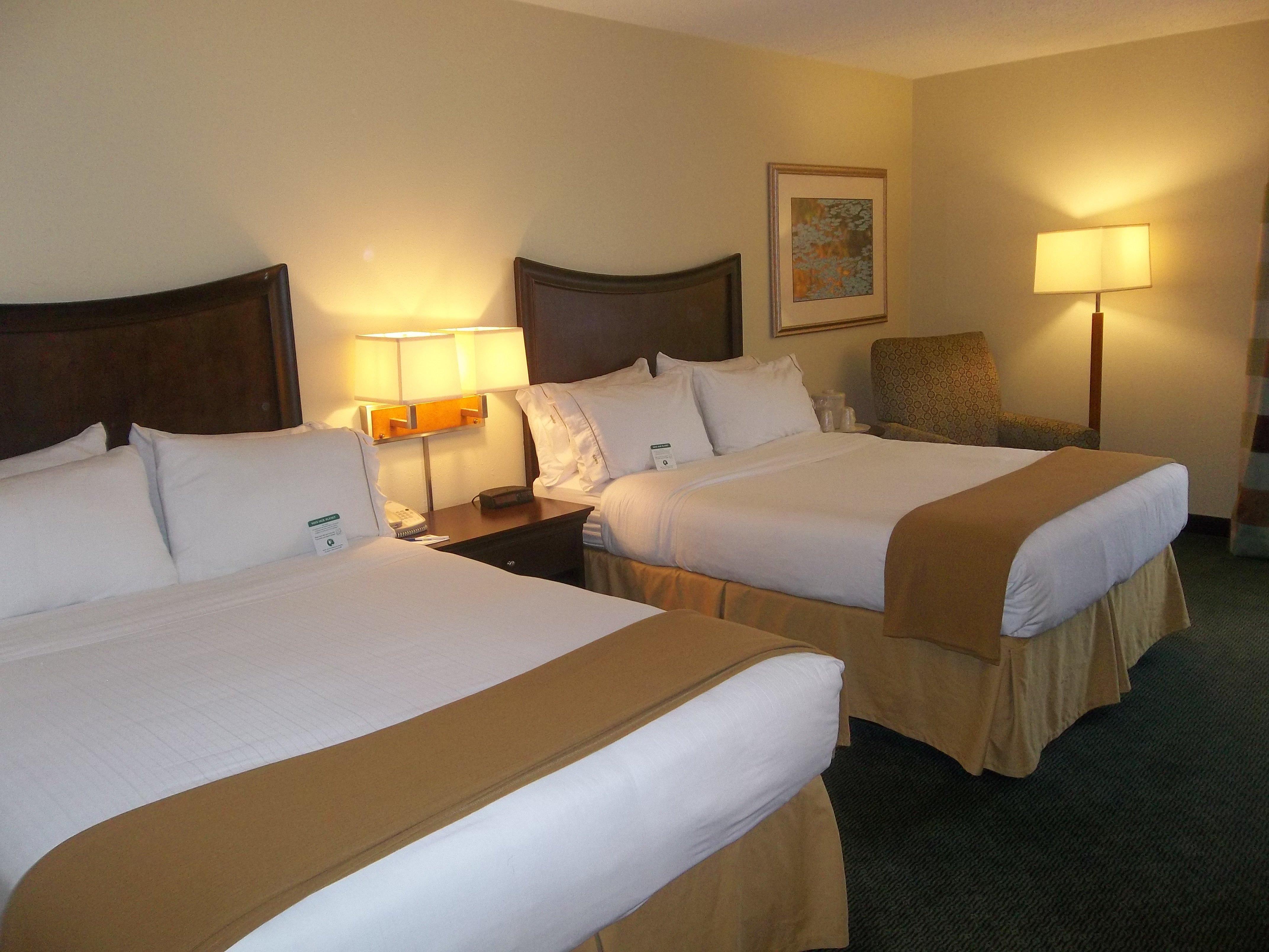 Holiday Inn Express Indianapolis Airport By Ihg Плейнфийлд Екстериор снимка